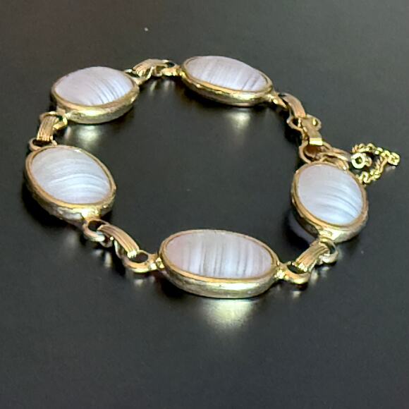 Vintage 60s Sarah Coventry Pale Pale Cabochon Link Bracelet - Picture 3 of 7